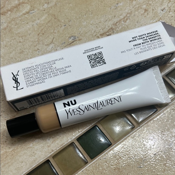 Yves Saint Laurent Other - Yves Saint Laurent NU Bare Look Tint - Tan